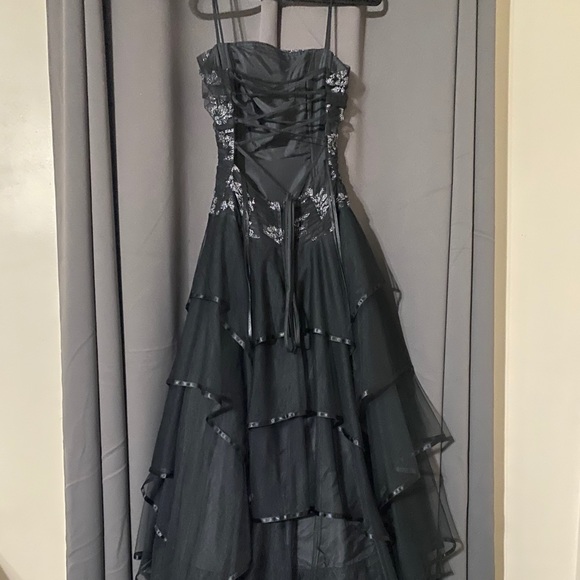 Size 3 Blondie Nites Dress - Picture 3 of 6